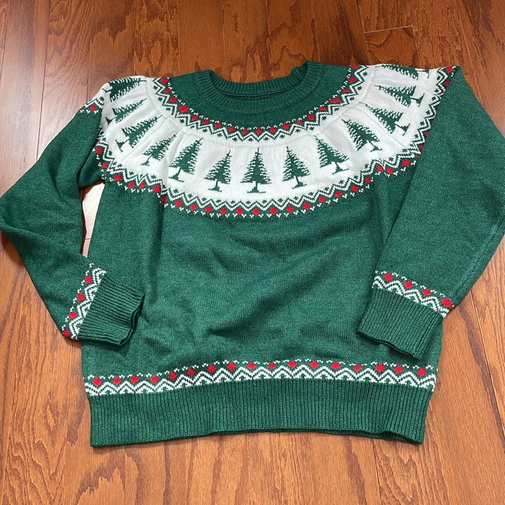 LAST AND FINAL ONE! Northern Pines Evergreen Sweater
English Countryside Sweater - Picture 5 of 16